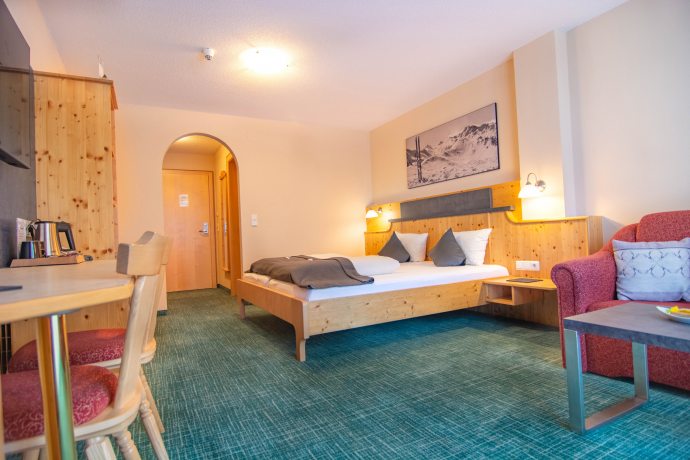 Hotel Garni Alpenhof Ischgl